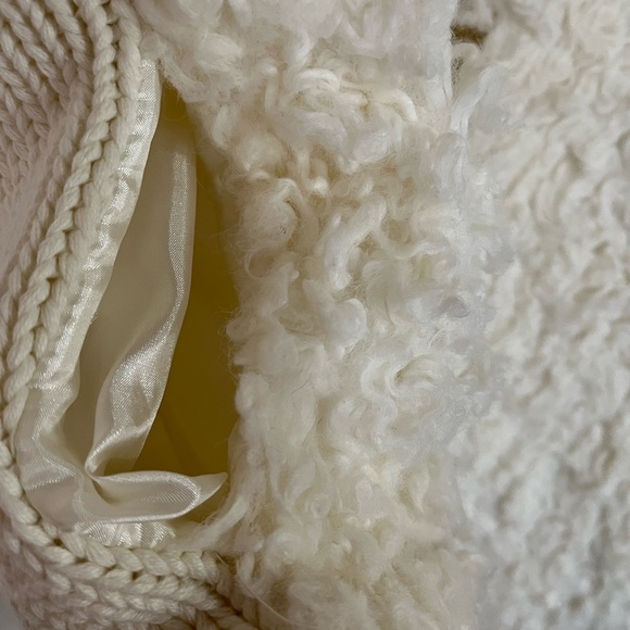 White Sherpa Faux Fur Open Vest - Picture 5 of 15